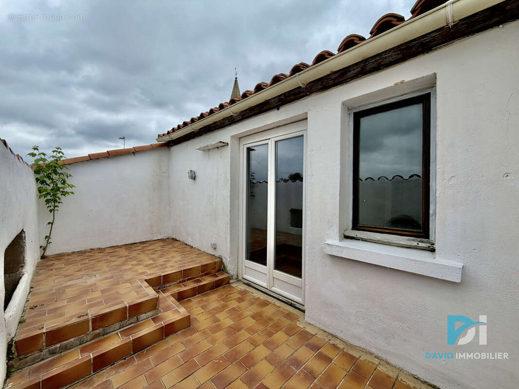 Appartement à NEZIGNAN-L'EVEQUE