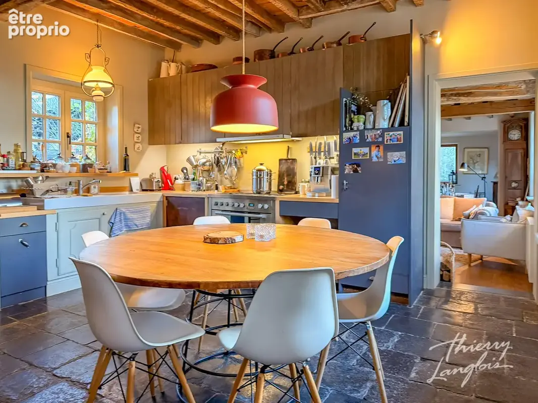 Fermette de caractère au cœur d’avelin   197 m2 habitables   jardin sud-ouest et parking - photo 7