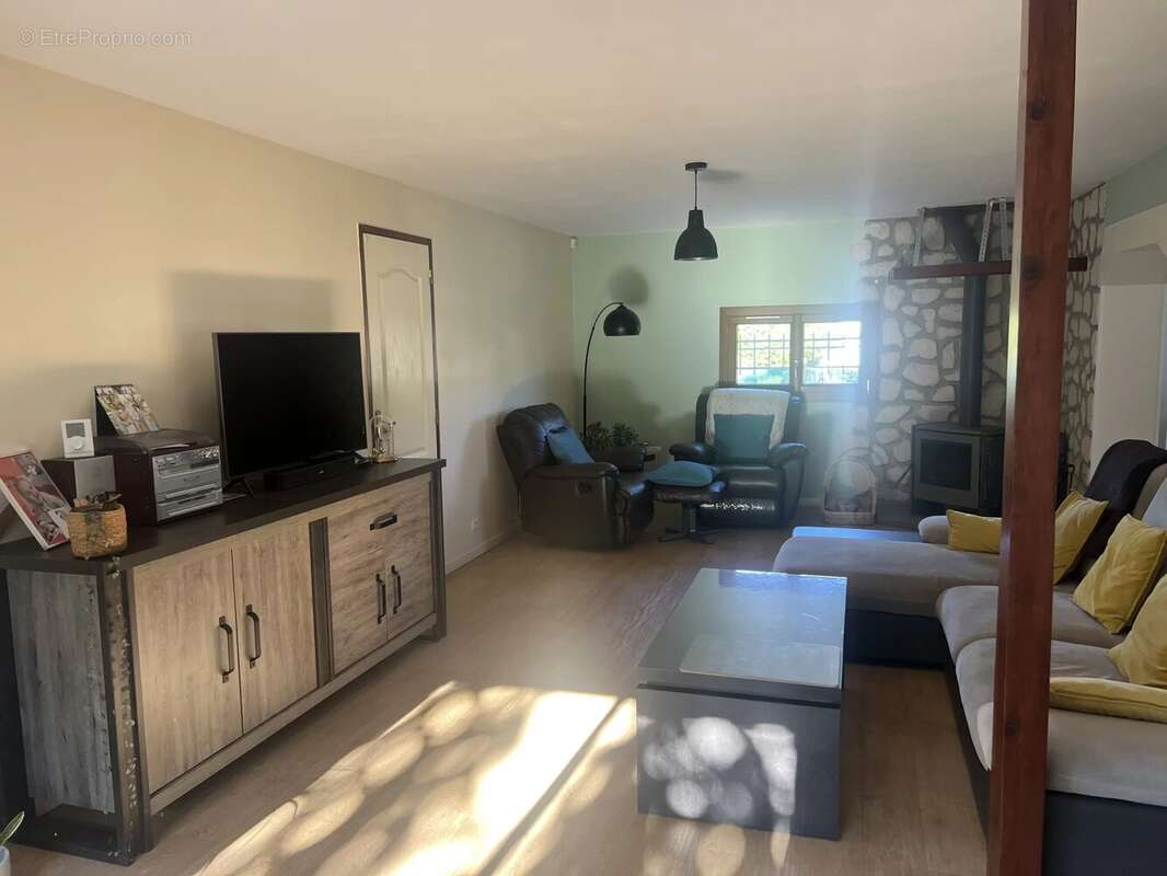 Maison à SAINT-VERAND