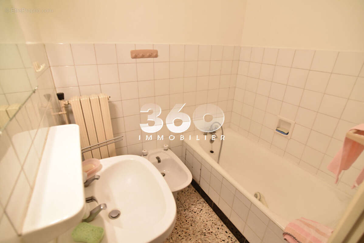 Appartement à AIX-LES-BAINS