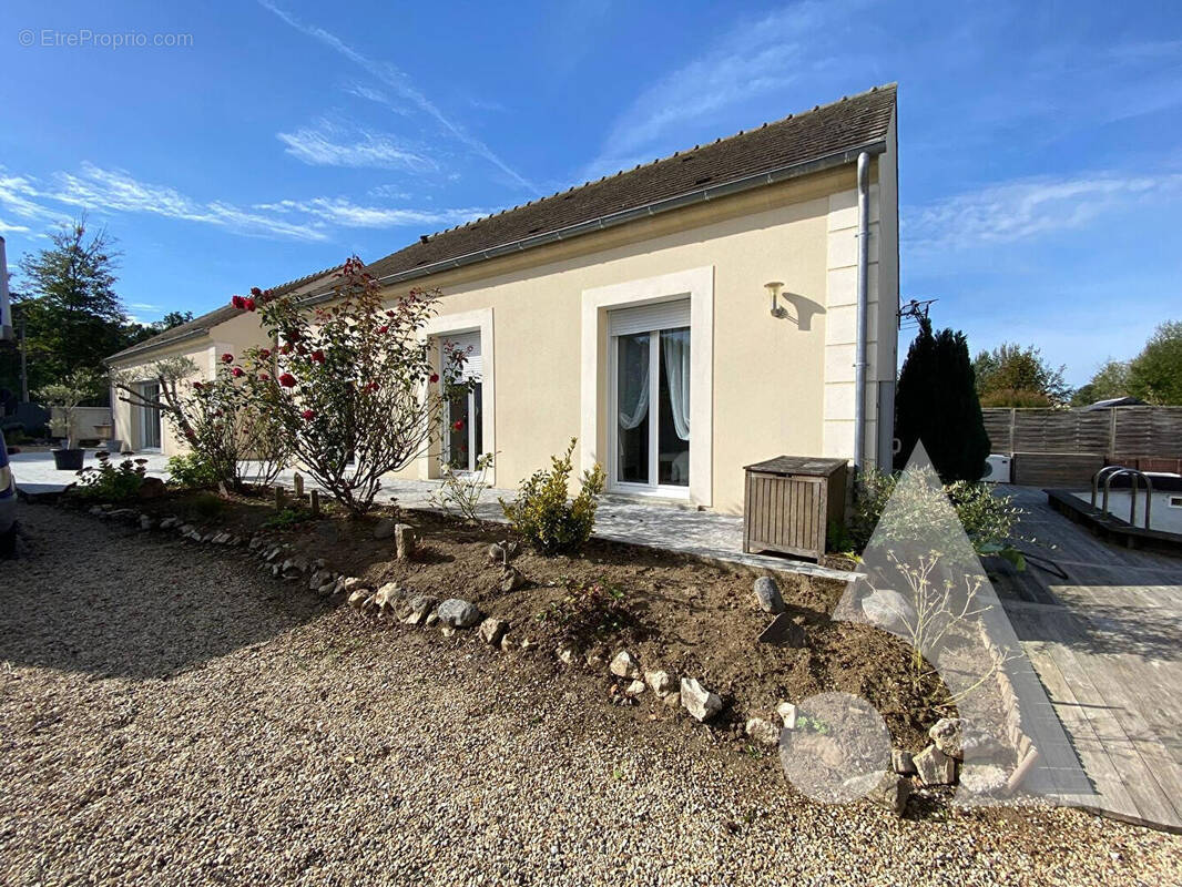 Maison à ORMOY-VILLERS