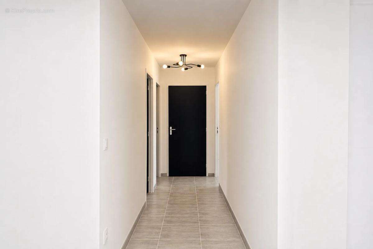 MAISON 2020, comme neuve, 124 m² à RUGLES - photo 6