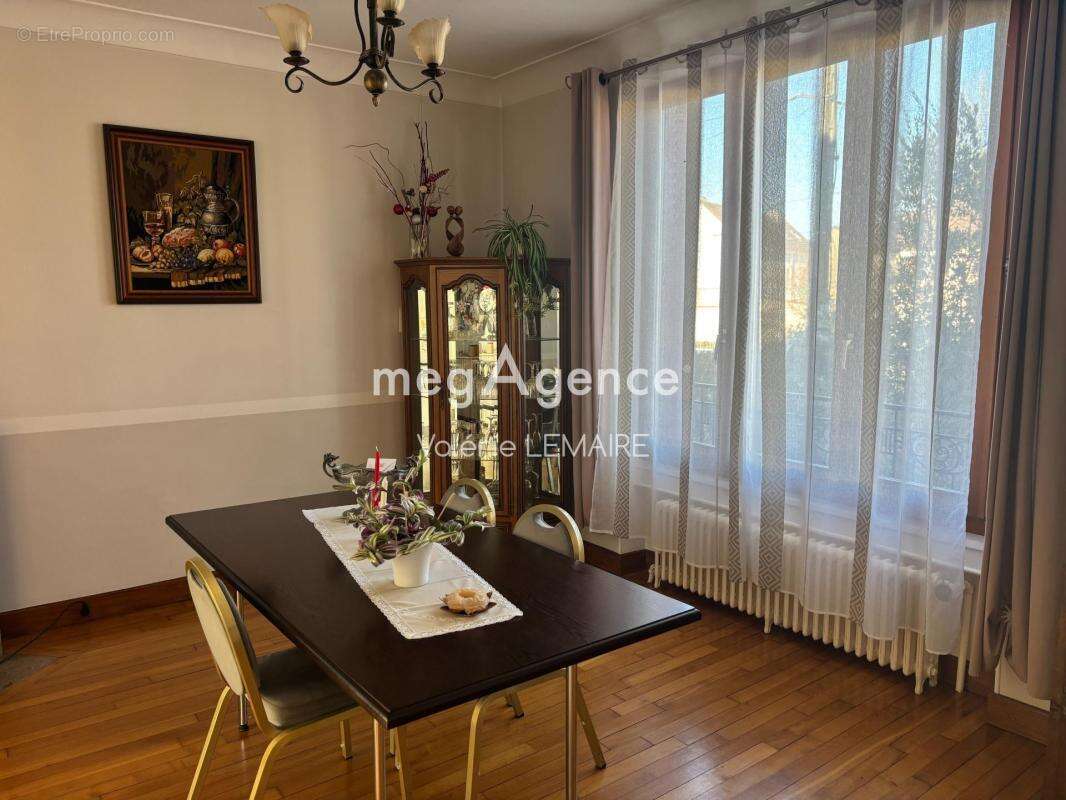 Maison à GRETZ-ARMAINVILLIERS