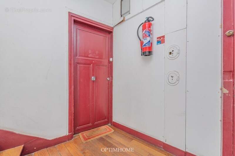 Appartement à LES LILAS
