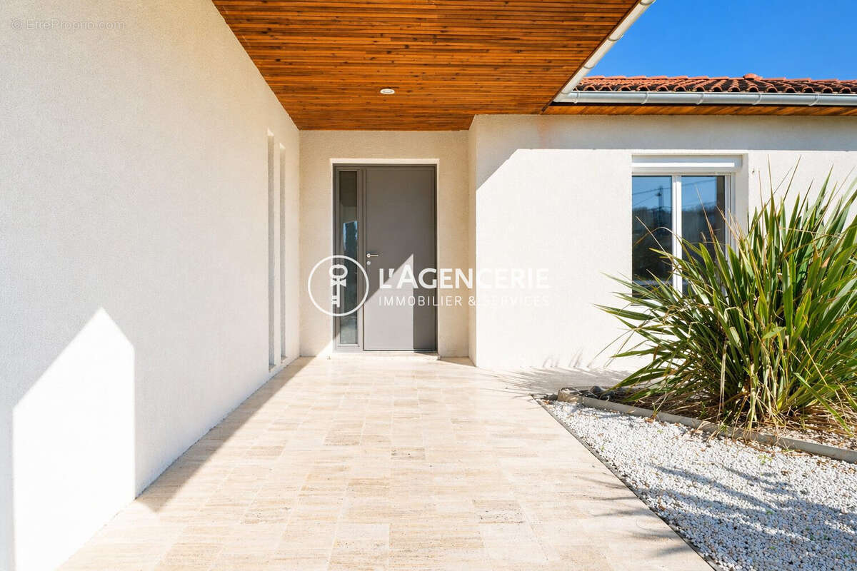Maison à LE SEQUESTRE