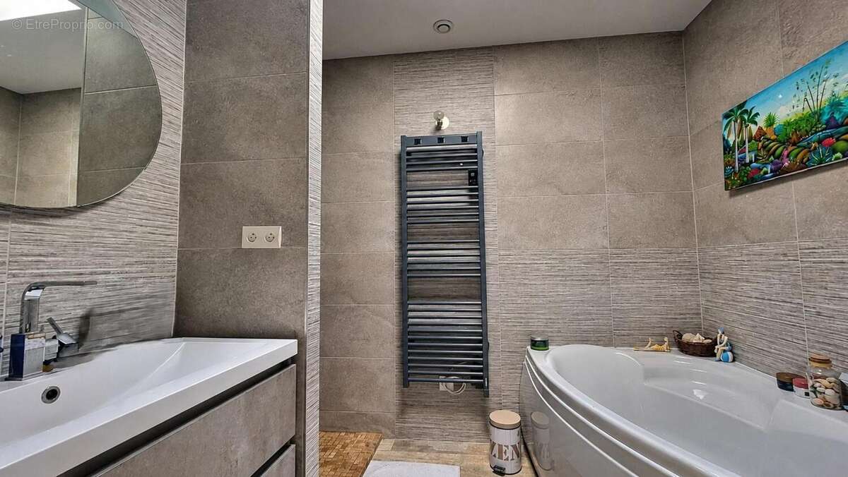 Maison 136 m² à La Chapelle-Achard  - photo 9
