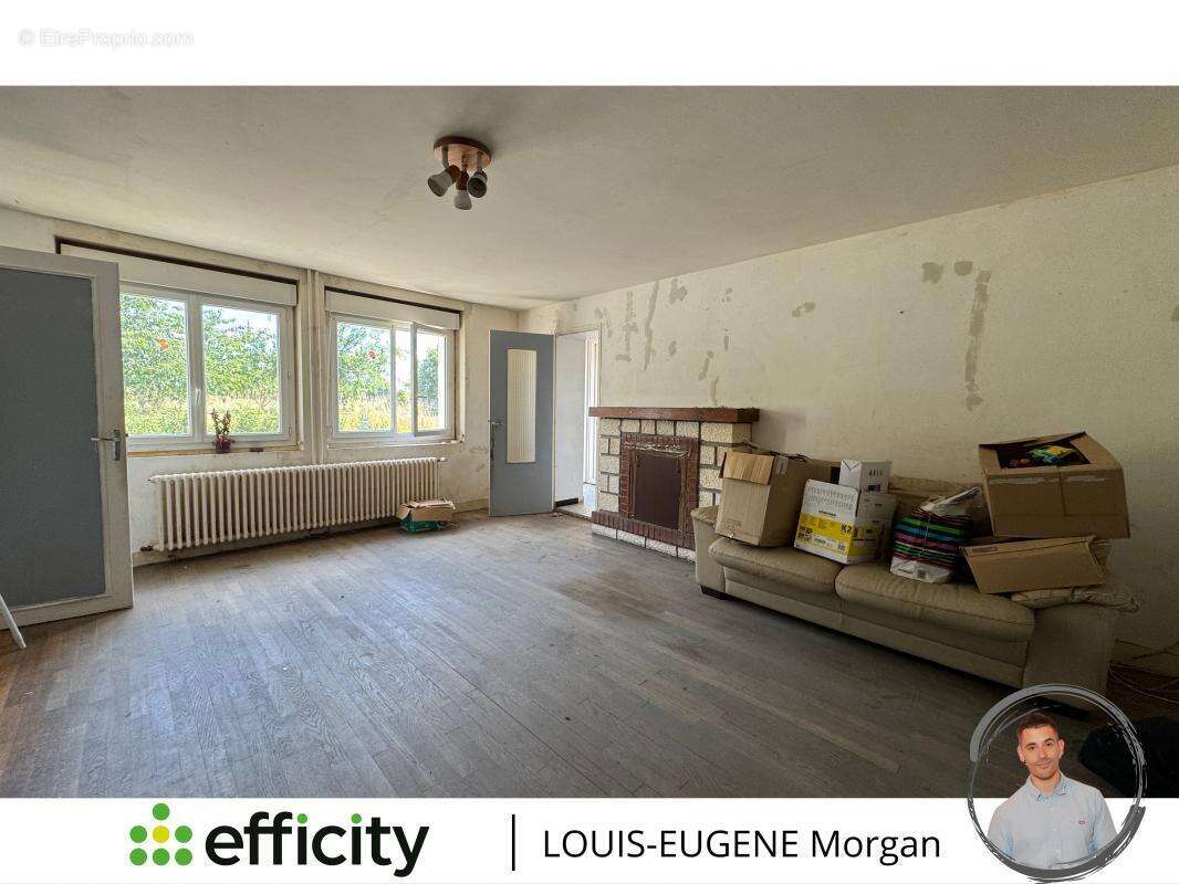 Maison à MAUPREVOIR