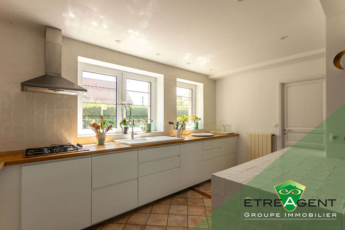 Maison à FONTENAY-SAINT-PERE