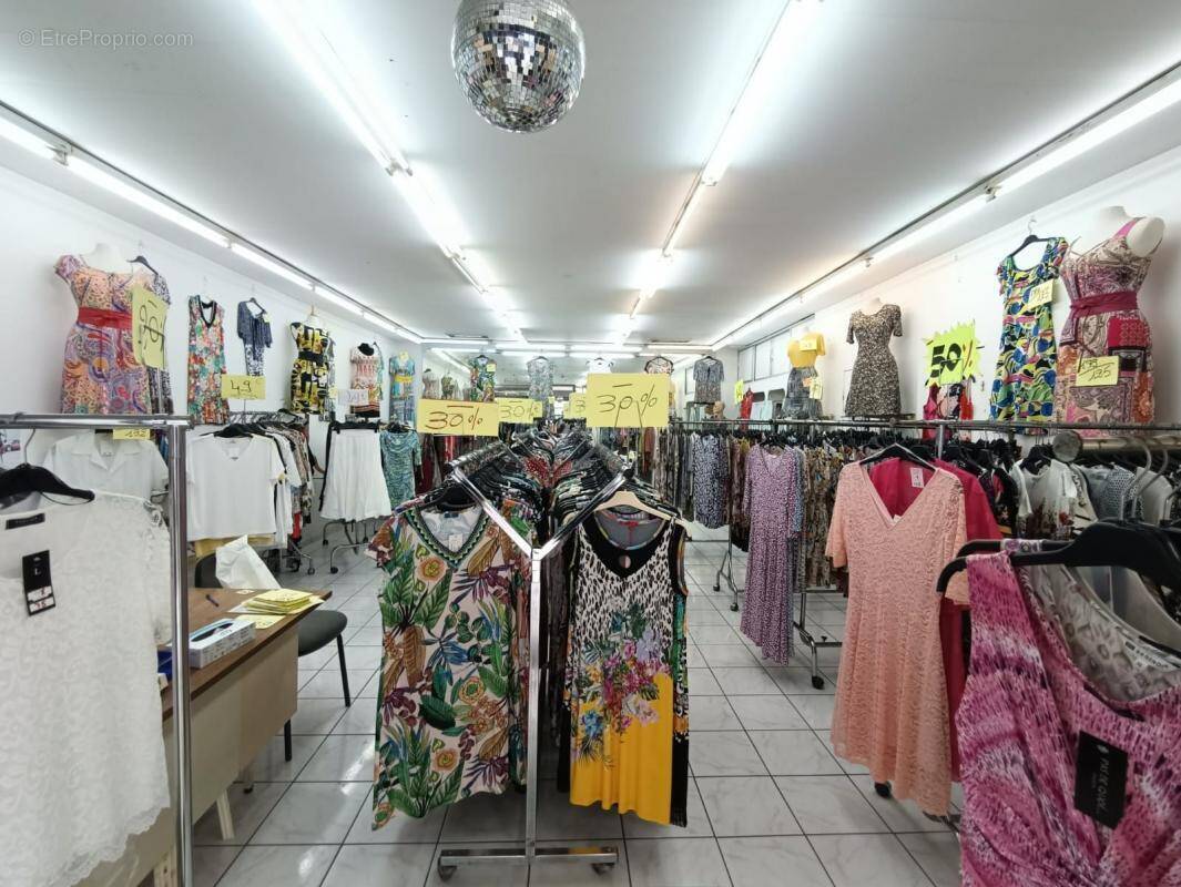 Commerce à FORT-DE-FRANCE