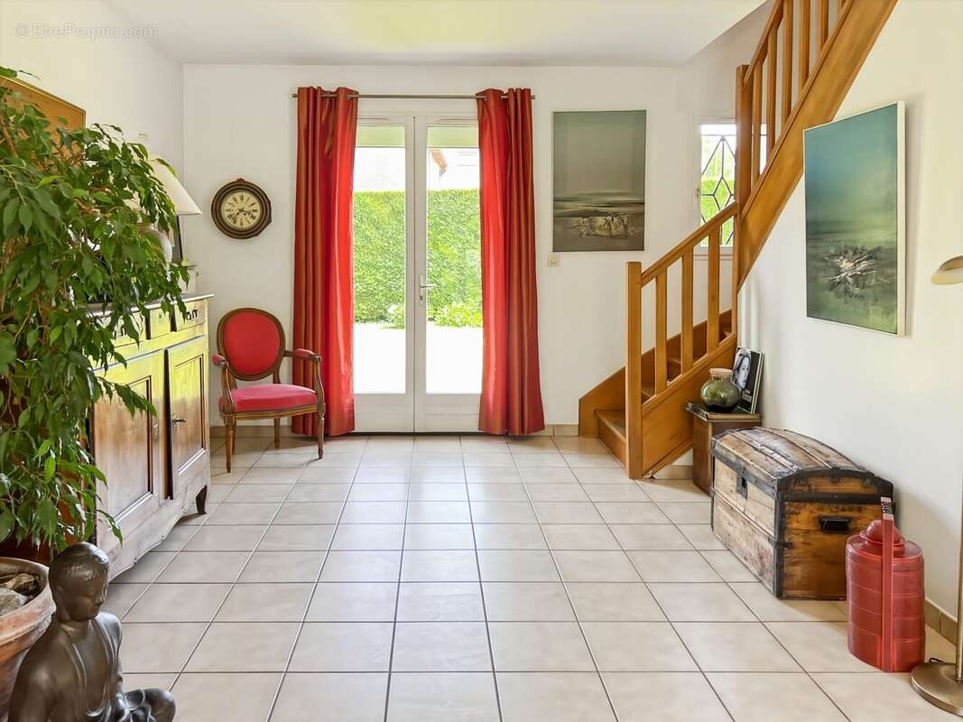 Maison à ELANCOURT