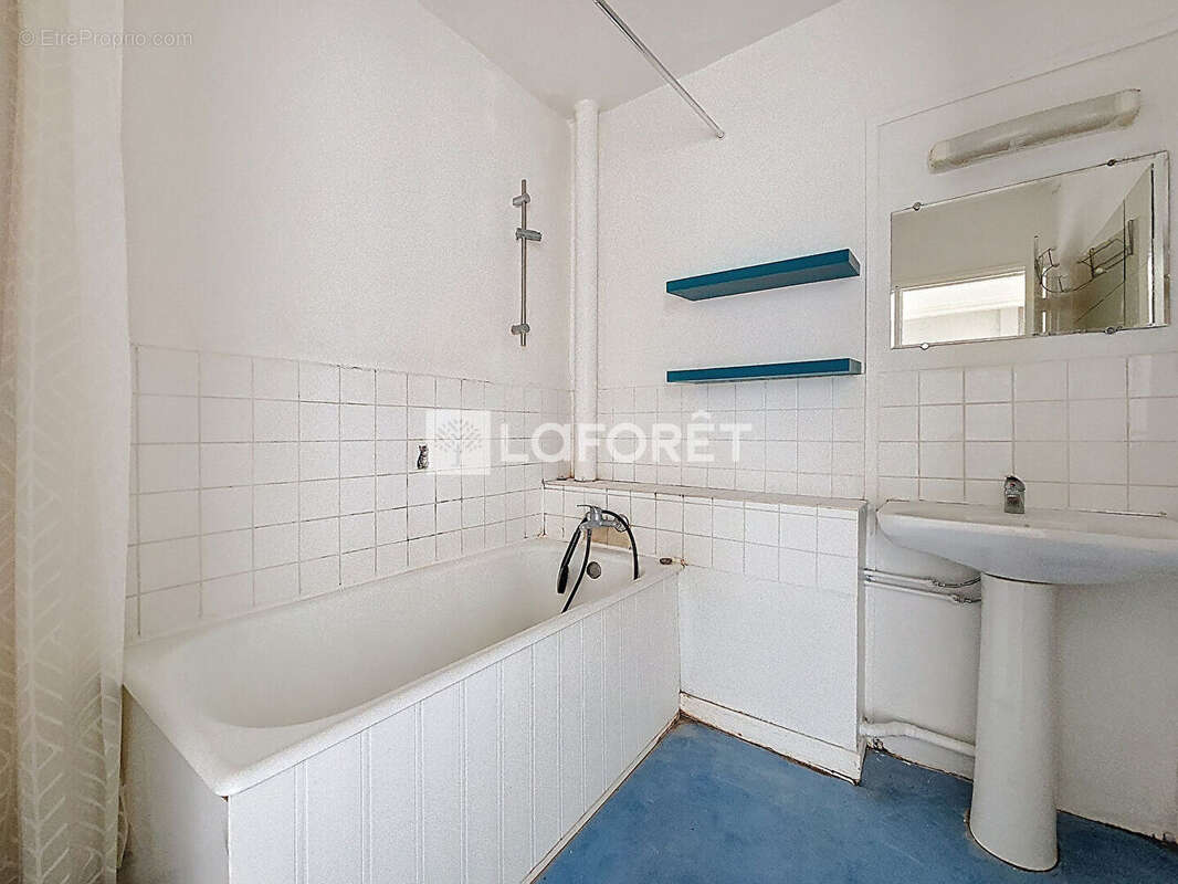 Appartement T2 - 42 m2 - résidence sécurisée avec parking - St Pierre lès Elbeuf - photo 5