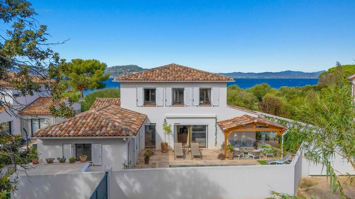 Maison à HYERES