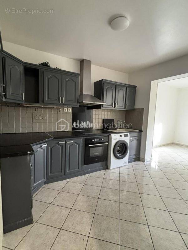 Appartement à LE BLANC-MESNIL