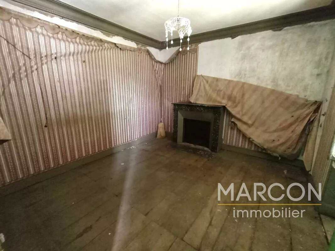 Maison à SAINT-GEORGES-LA-POUGE