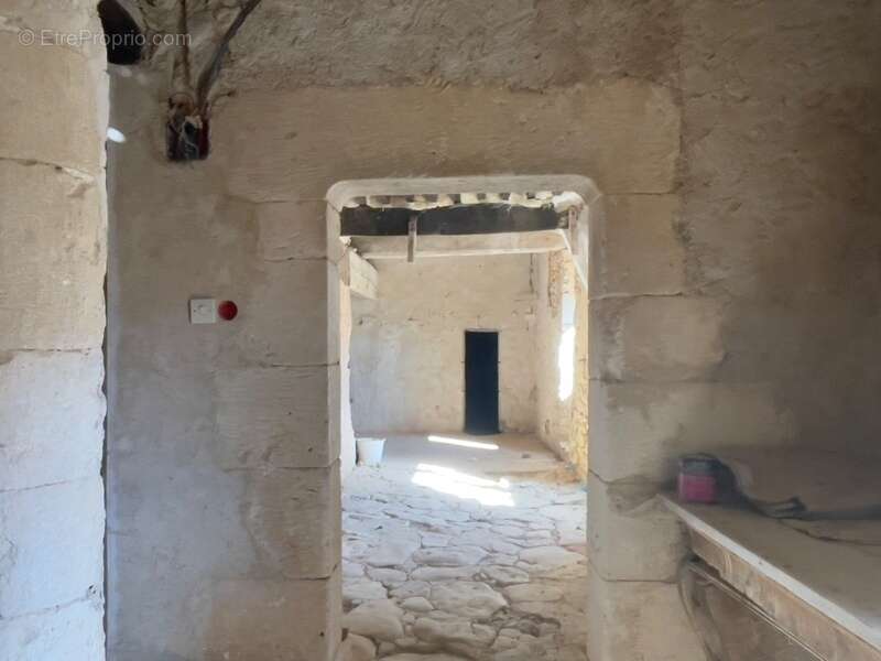 Maison à LAGARDE-D'APT