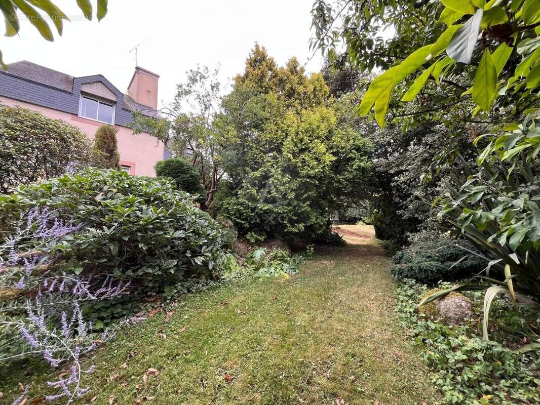 Maison 208 m² à Montours  - photo 21