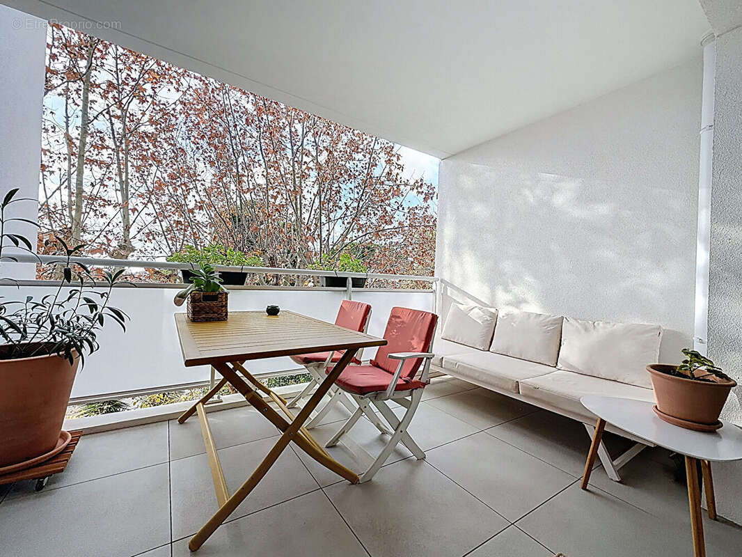 Appartement à MARSEILLE-4E