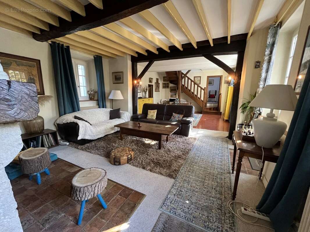 Maison à FAVEROLLES
