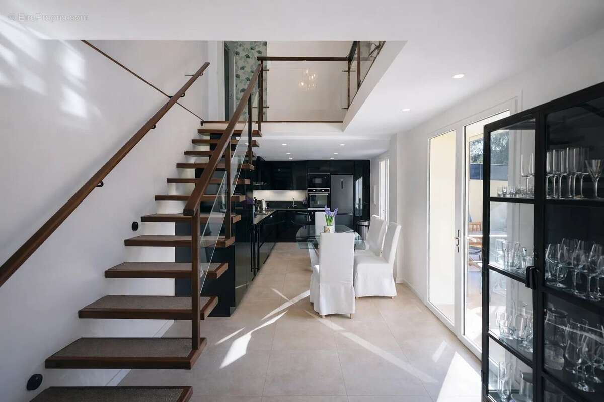 Maison à MOUANS-SARTOUX