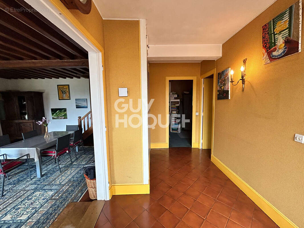 Maison à HERMIVAL-LES-VAUX