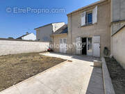 Appartement à MAURECOURT