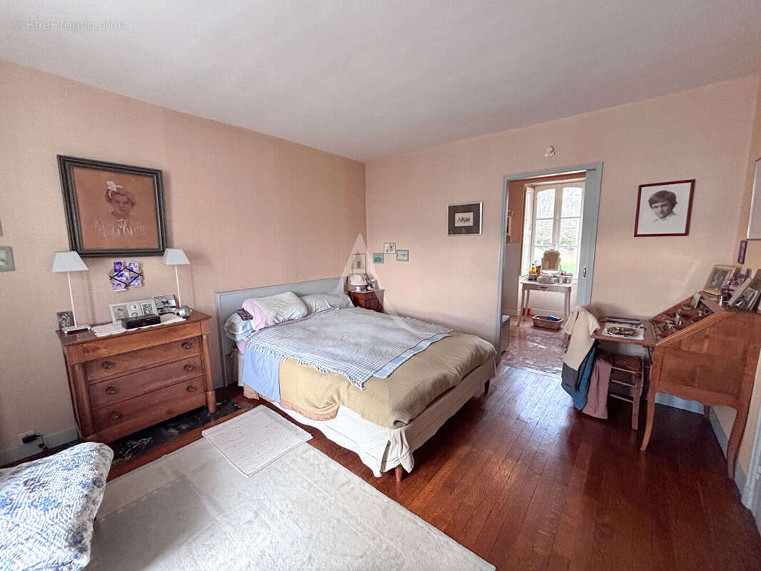 Maison à CHATEAU-GONTIER