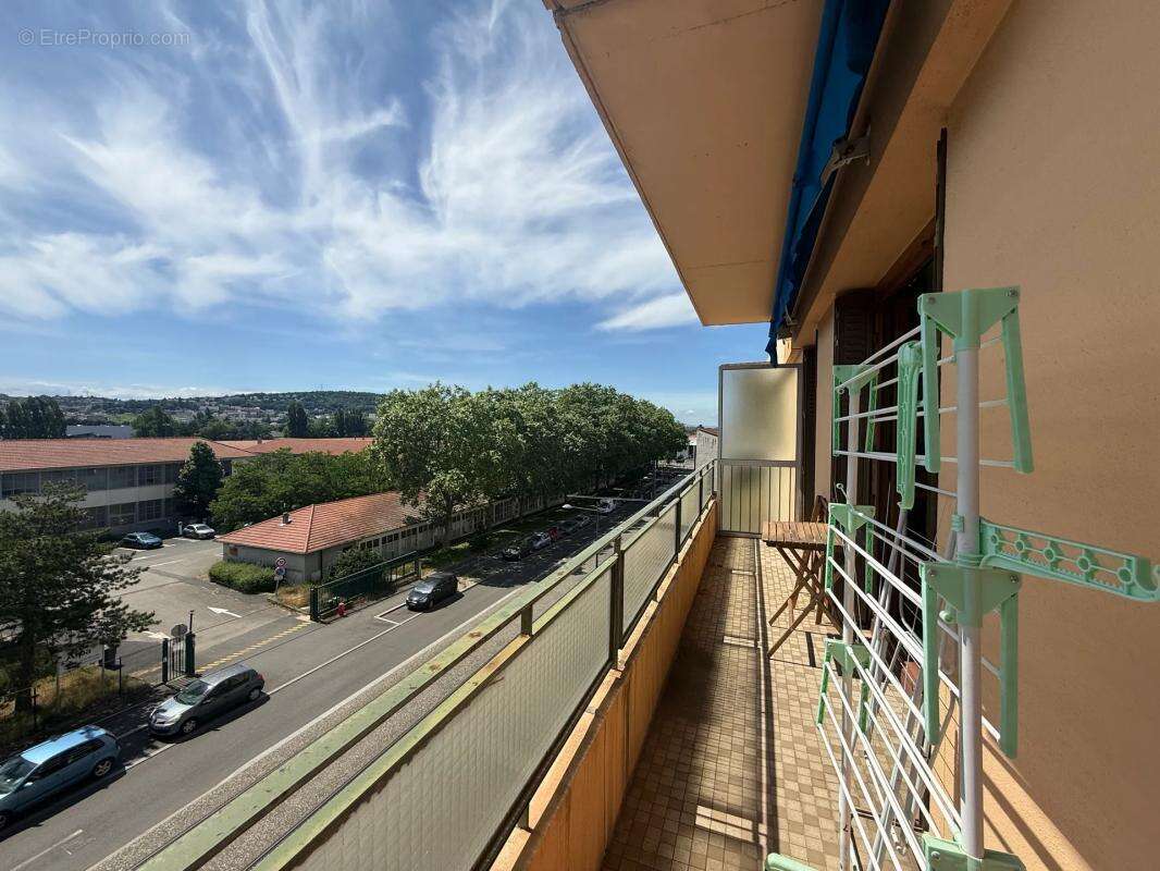 Appartement à SAINT-ETIENNE
