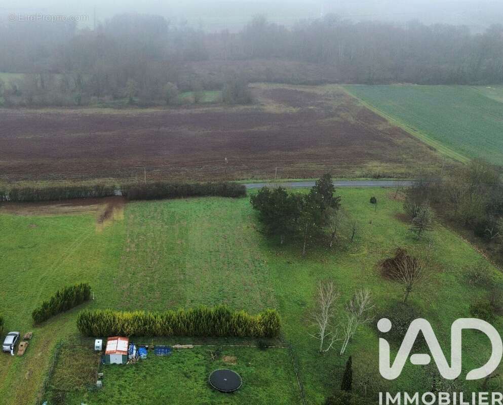 Photo 8 - Terrain à GENAC