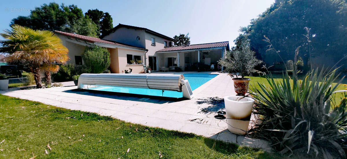 Maison à GANNAT
