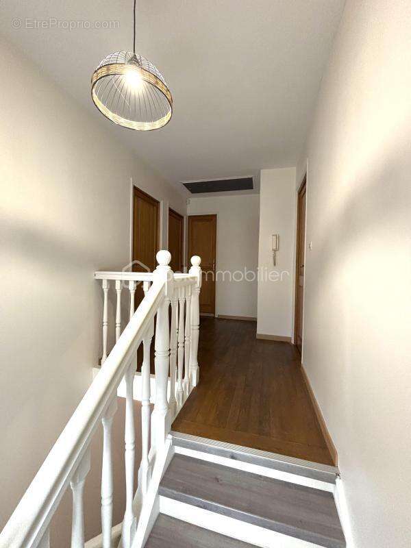 Maison individuelle de caractère – 130 m² – Savigny-sur-Orge (Quartier Cherchefeuilles) - photo 11