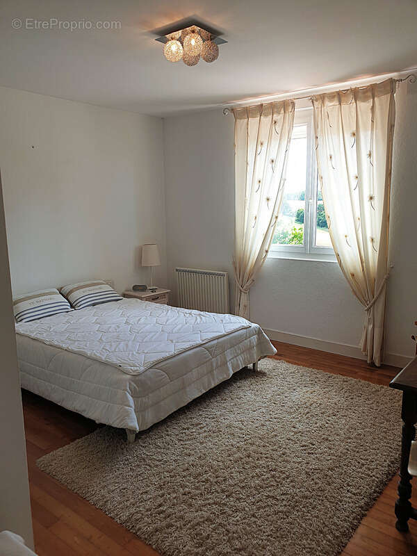 Maison 146 m² à vendre 6 pièces CHALAIS (16) 4/5 chambres, 2 garages 3 560 m² de terrain !!! - photo 20