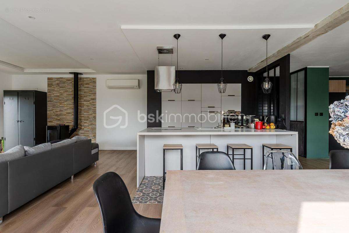 Maison à LA BOISSE