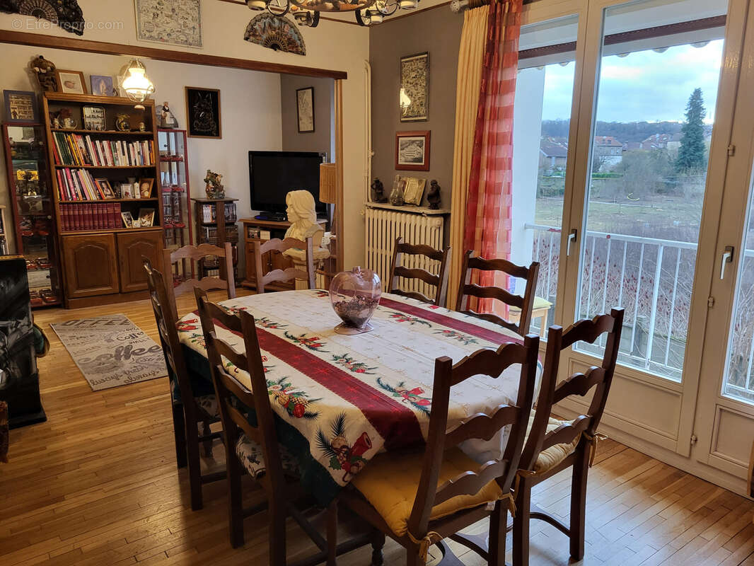 Appartement à JOEUF