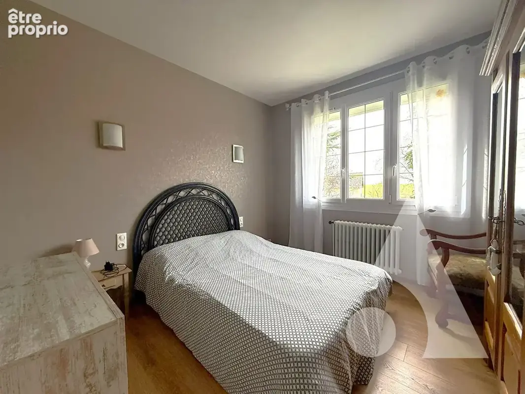 Maison avec sous-sol 4chambres et jardin et véranda - photo 8