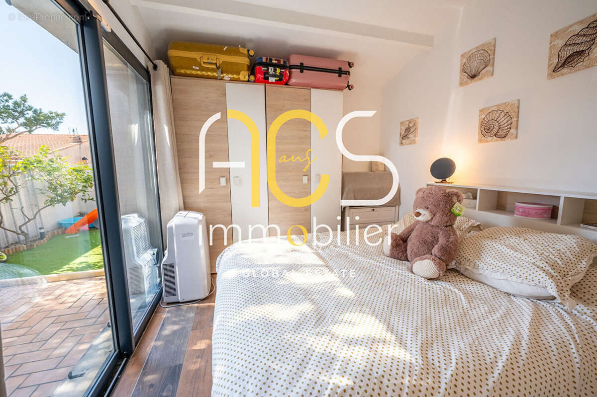 Maison à SAUSSET-LES-PINS