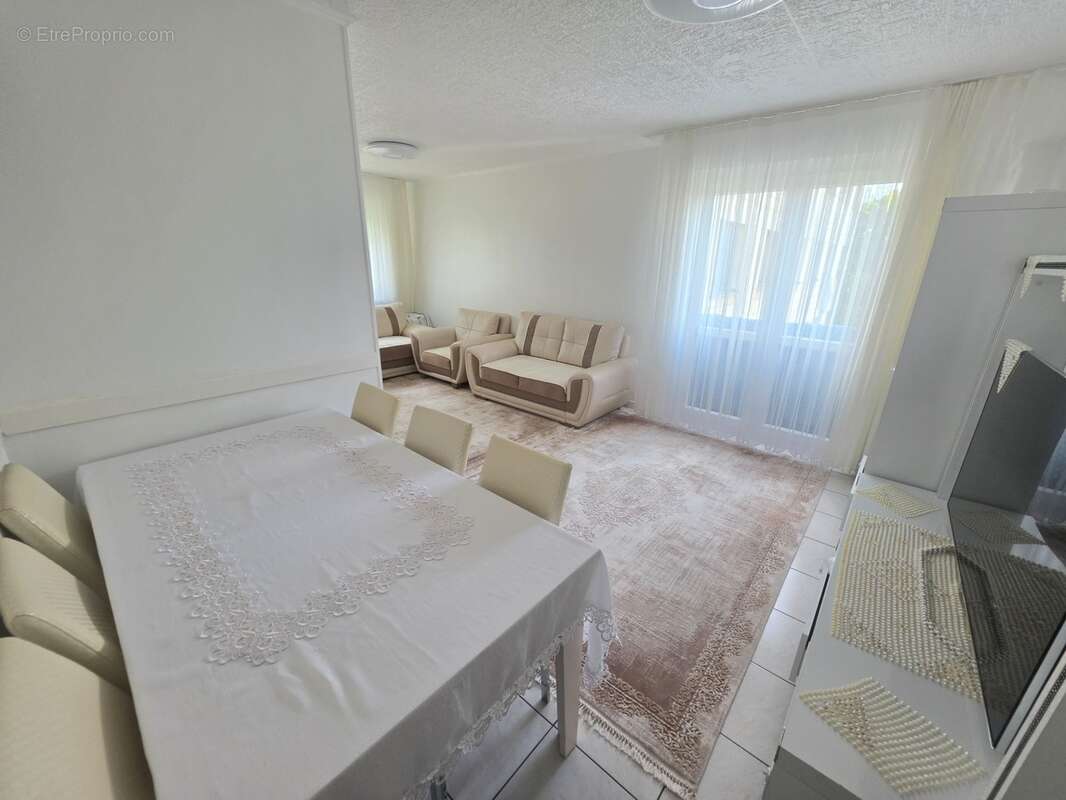 Appartement à vendre 5 pièces GRIGNY (91) - photo 2