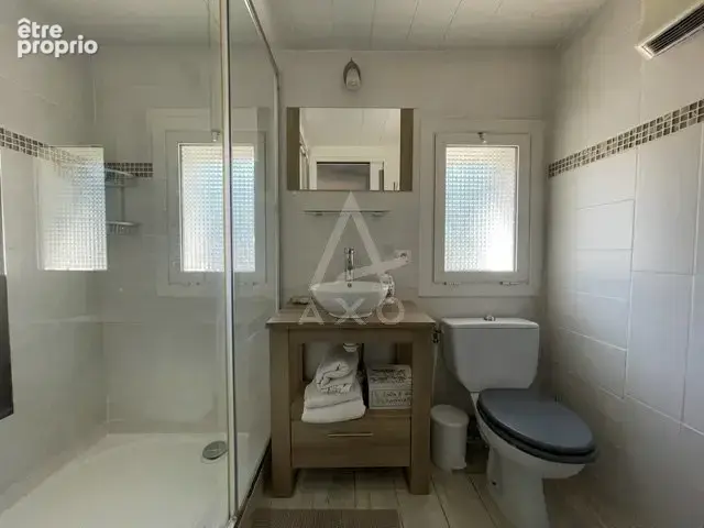 Villa 160m² habitables 4 chambres 2 bureaux 2 garages piscine sur 3000m² de terrain - photo 12