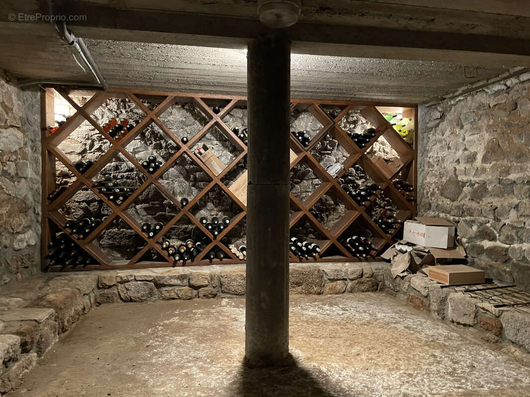 Maison à LES SALLES