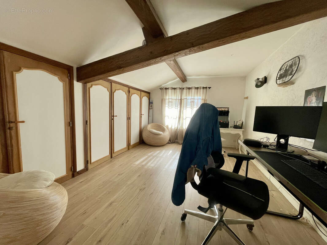 Maison à LES NOUILLERS