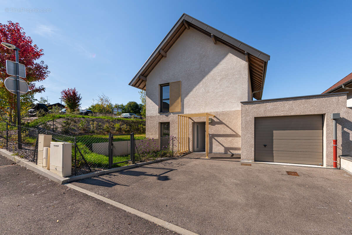 Maison à LA BALME-DE-SILLINGY