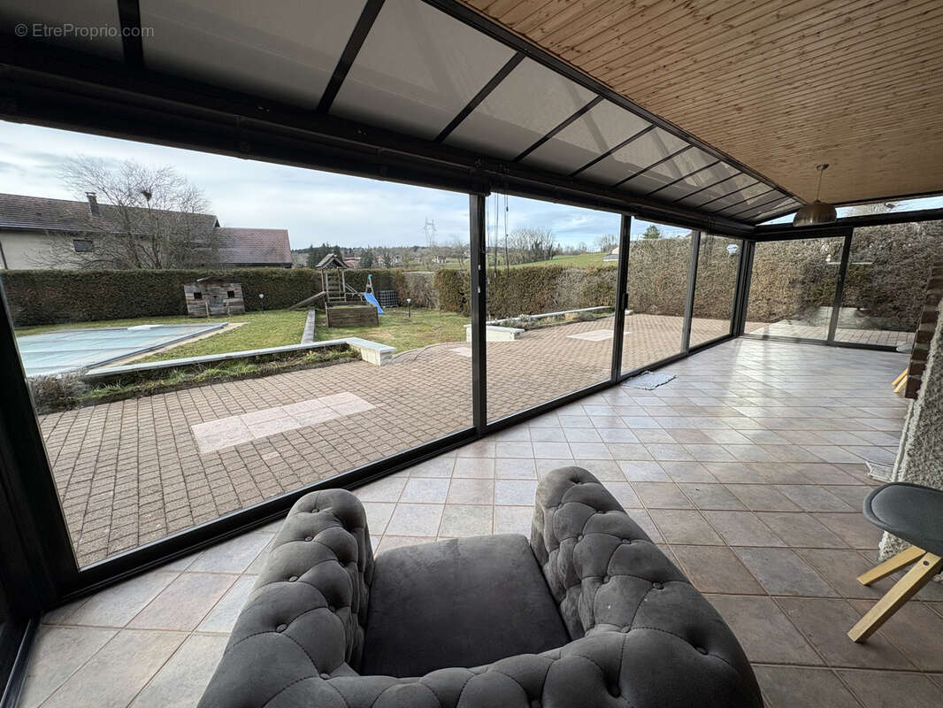 Maison à BIANS-LES-USIERS