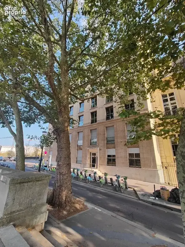 Quai de seine invalides studio equipe 15 m²  rez-de-jardin - photo 11