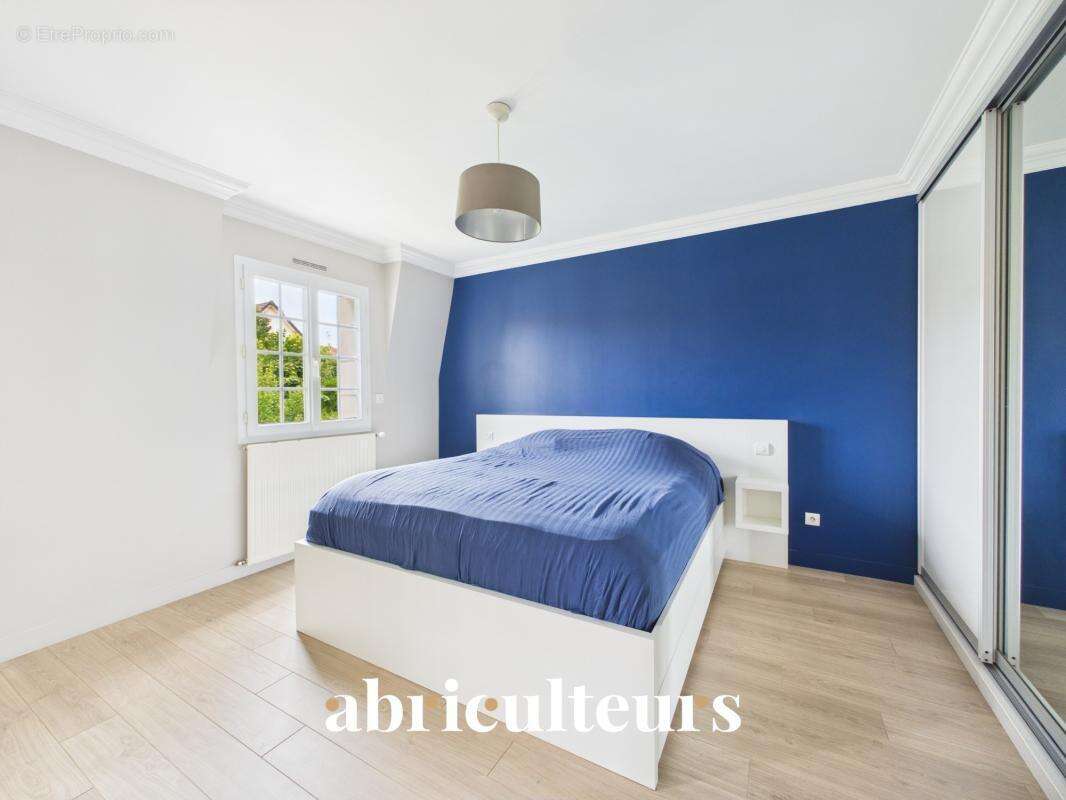 Maison familiale individuelle avec jardin - 6 pièces - 185 m² - Ormesson-sur-Marne - photo 10