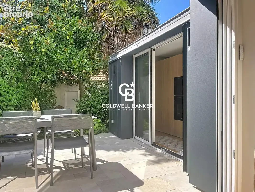 La Genette — Élégante maison de ville repensée par architecte avec garage et jardin - photo 6