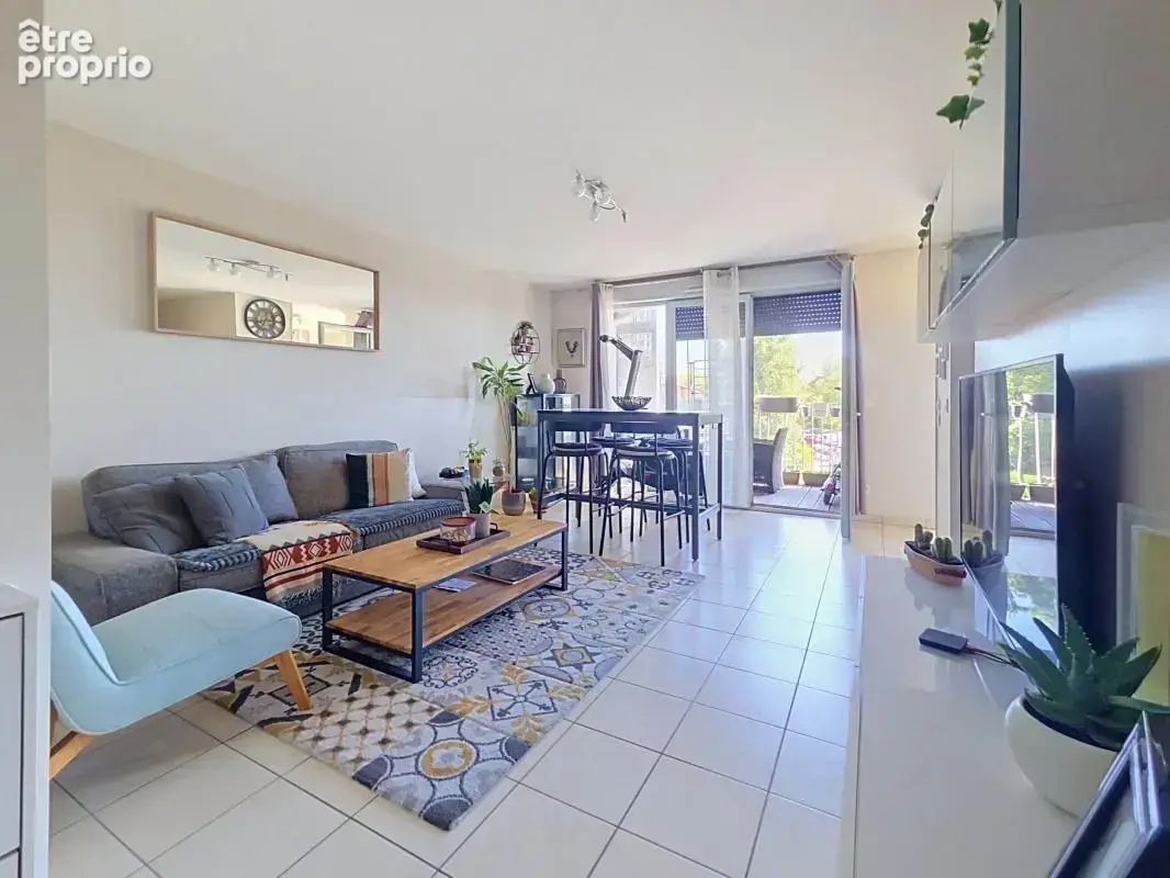 Appartement 4 pièces 78 m² à vendre à Villeurbanne (69100) - photo 2