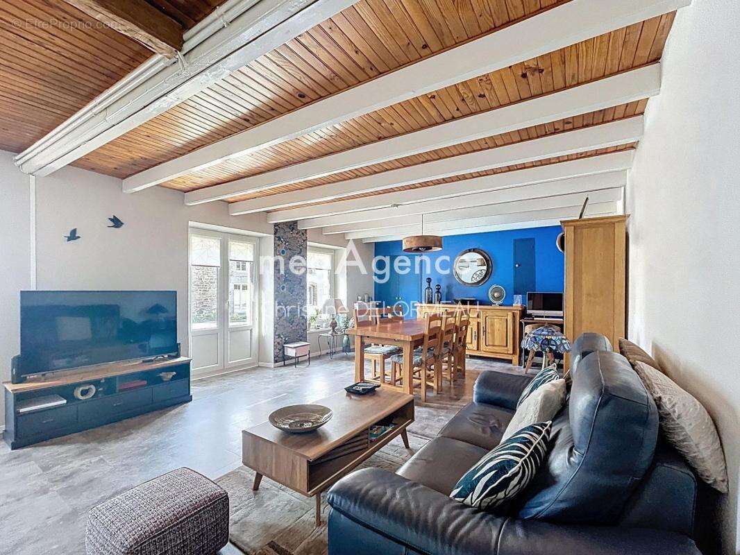 Maison à CHATEAUNEUF-D&#039;ILLE-ET-VILAINE