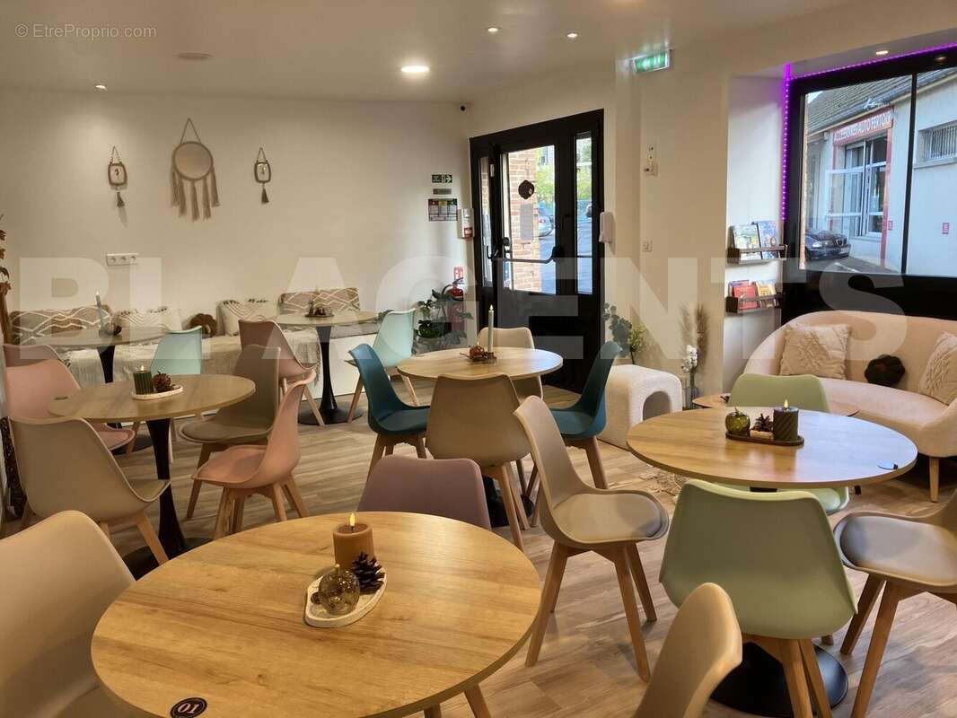 IMG_8005 - Commerce à LA FERTE-SOUS-JOUARRE