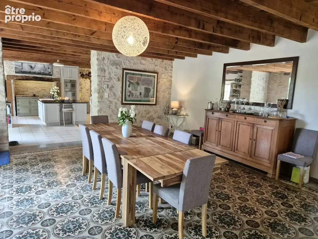 Maison en pierre de caractère avec gîte et piscine - photo 4