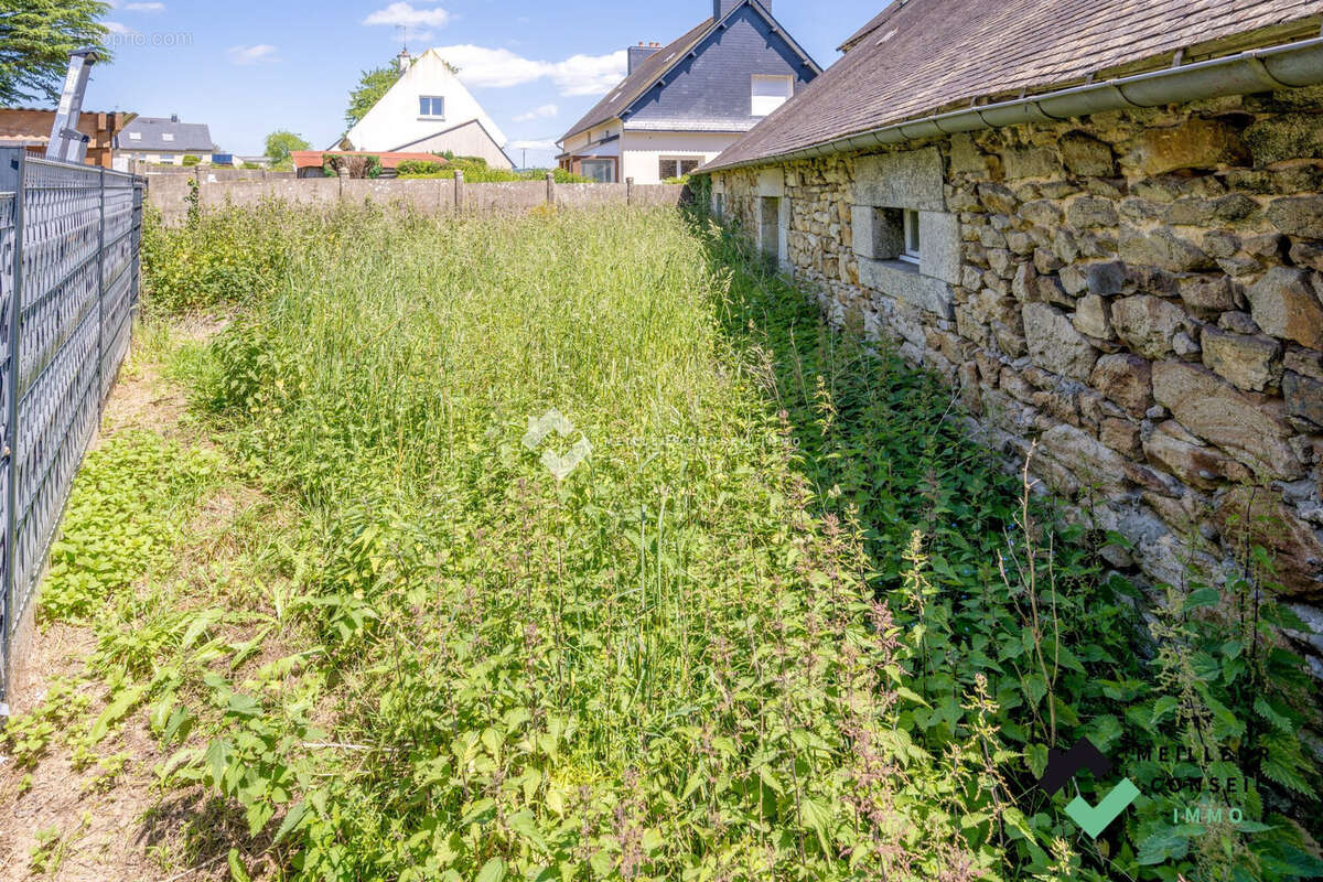 Maison 137 m² à Plessala  - photo 4
