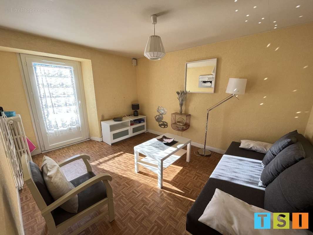 Maison à SALLES-ET-PRATVIEL